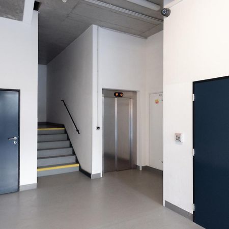 Spacious Apartments Near Karlin Square Prague Ngoại thất bức ảnh