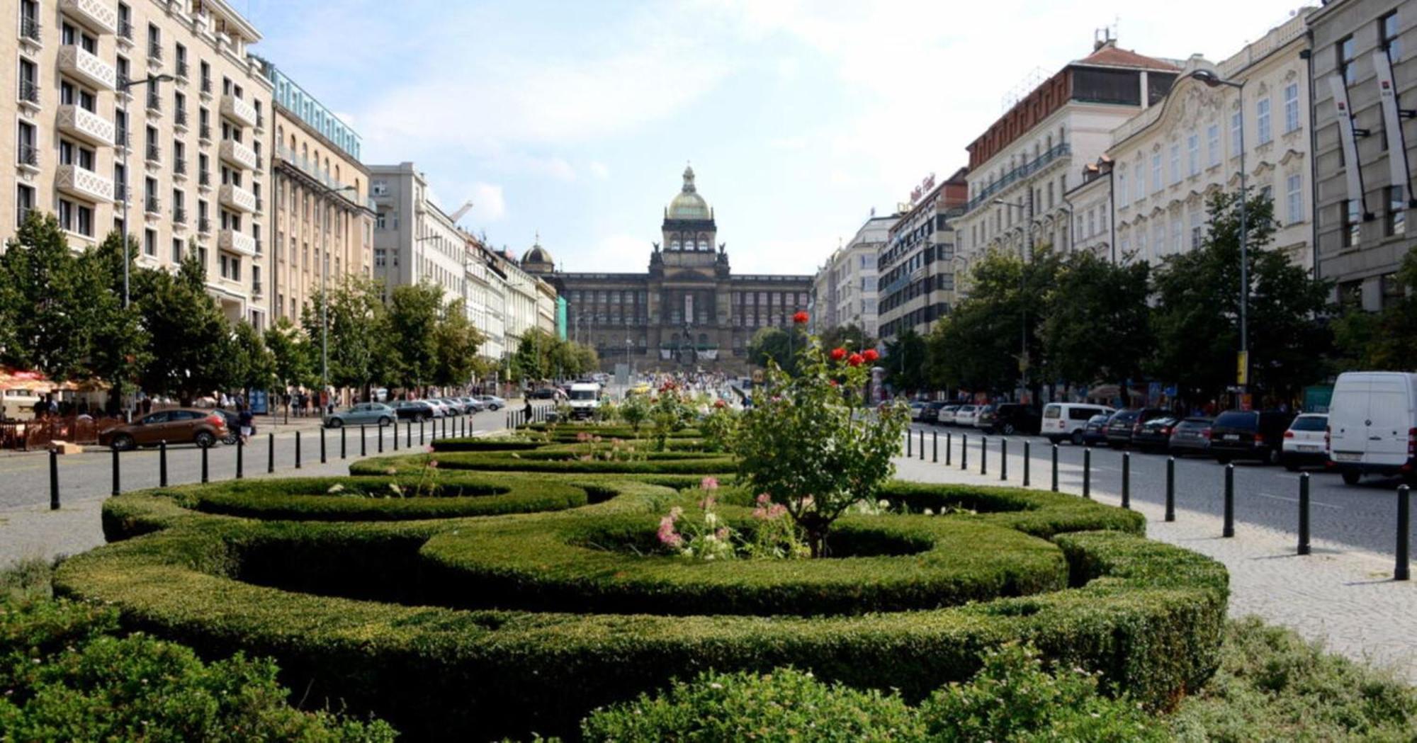 Spacious Apartments Near Karlin Square Prague Ngoại thất bức ảnh