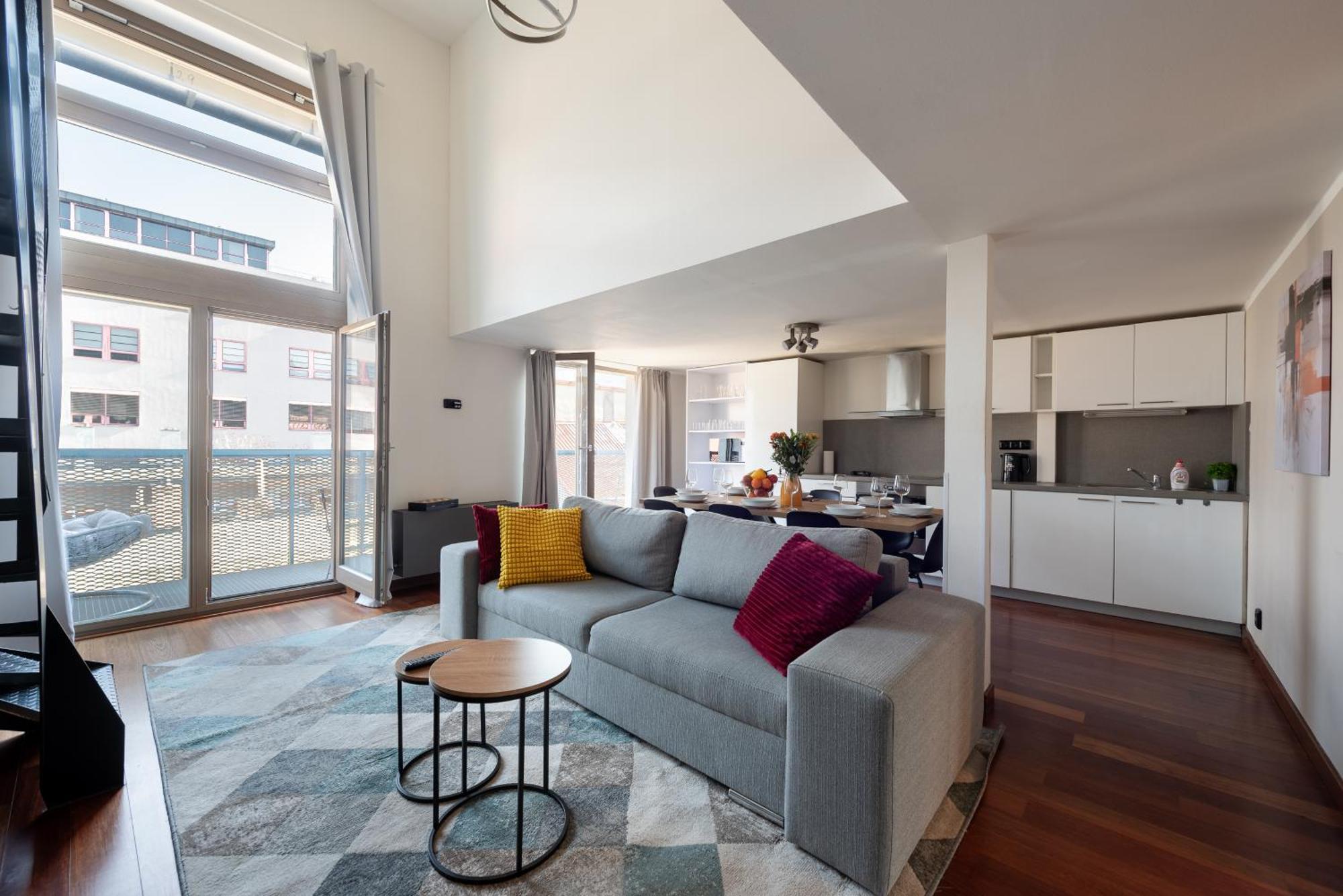 Spacious Apartments Near Karlin Square Prague Ngoại thất bức ảnh